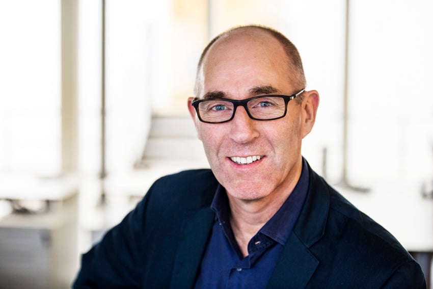 <span id="hs_cos_wrapper_name" class="hs_cos_wrapper hs_cos_wrapper_meta_field hs_cos_wrapper_type_text" style="" data-hs-cos-general-type="meta_field" data-hs-cos-type="text" >Johan jubilerar på Ebab</span>