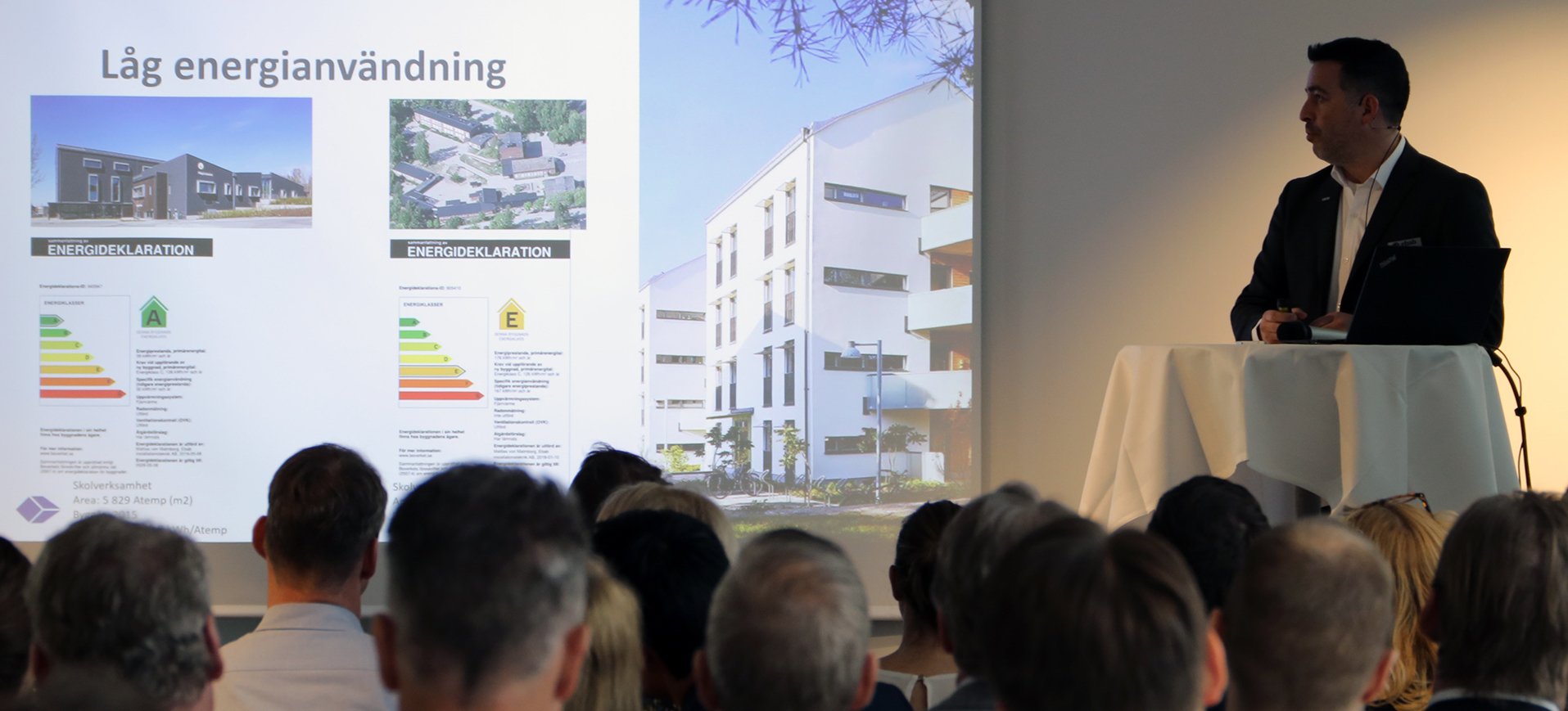 <span id="hs_cos_wrapper_name" class="hs_cos_wrapper hs_cos_wrapper_meta_field hs_cos_wrapper_type_text" style="" data-hs-cos-general-type="meta_field" data-hs-cos-type="text" >Stärk din kunskap inom hållbarhetsområdet med en utbildning</span>