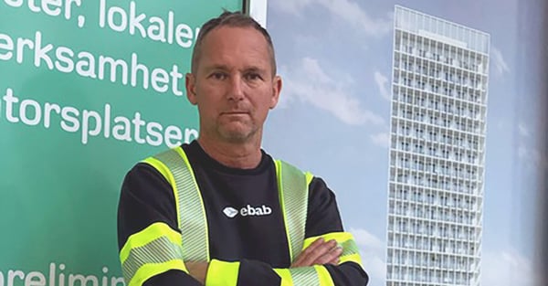 Thomas Wallefelt firar tio år på Ebab