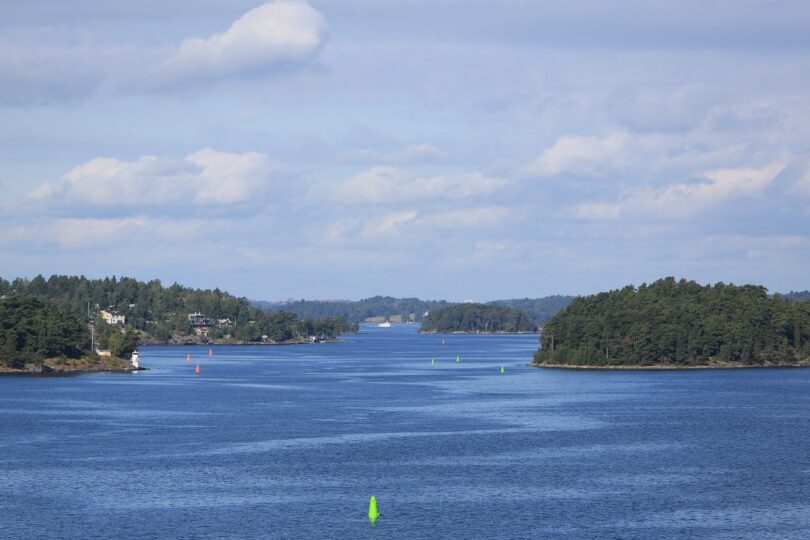 Skärgård med hav och öar